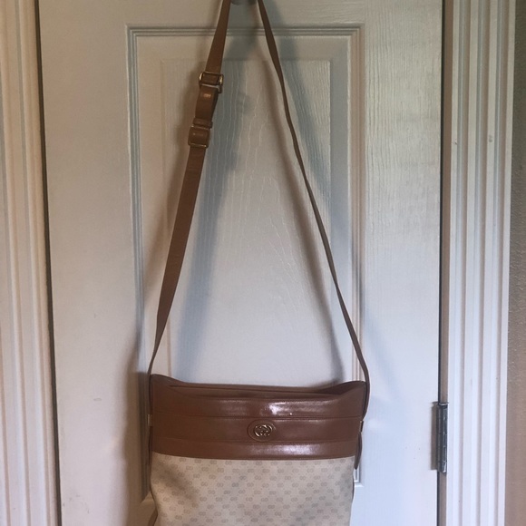 Gucci Crossbody - Picture 3 of 9